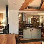 Lindo Loft In The Centre Of Lisbon, With Fireplace *