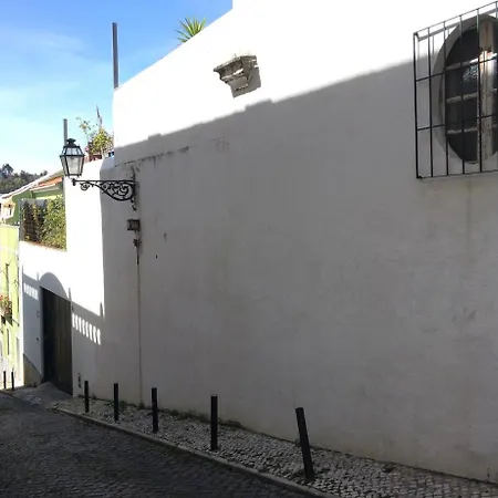 Lindo Loft In The Centre Of Lisbon, With Fireplace Apartment