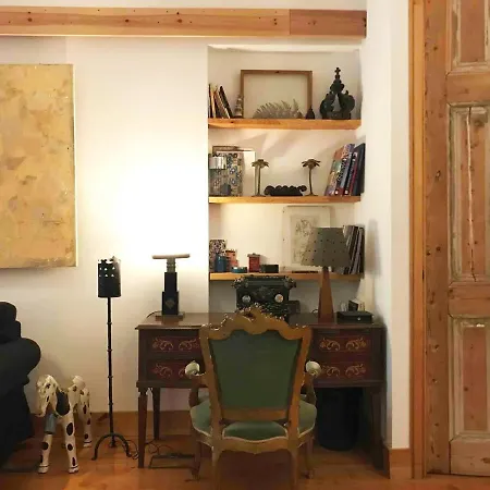 Lindo Loft In The Centre Of Lisbon, With Fireplace